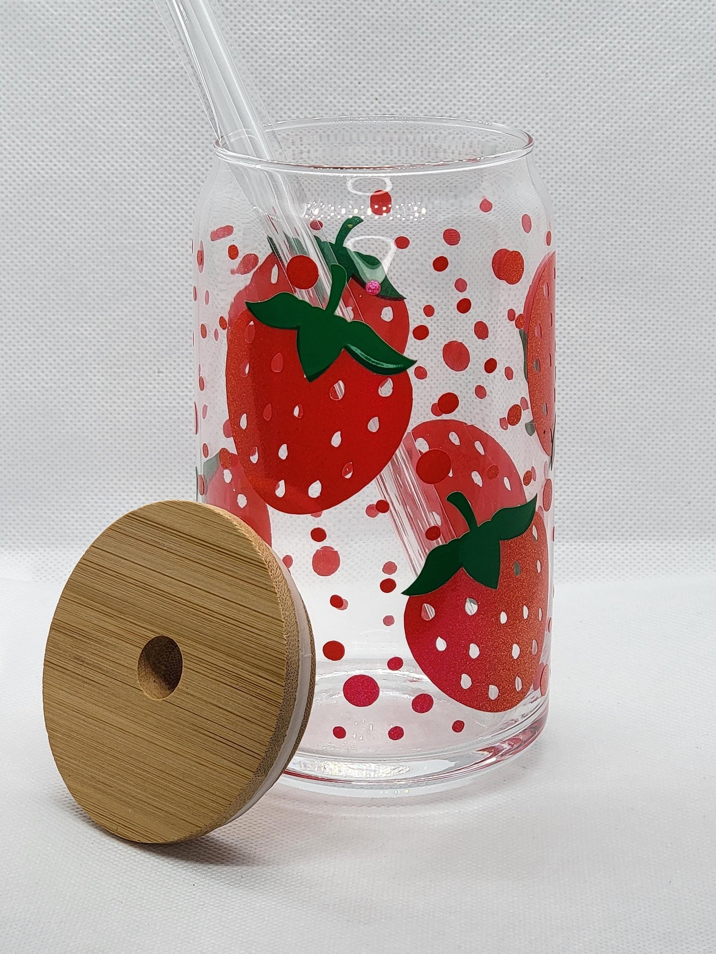 Strawberry 16 0z glass can